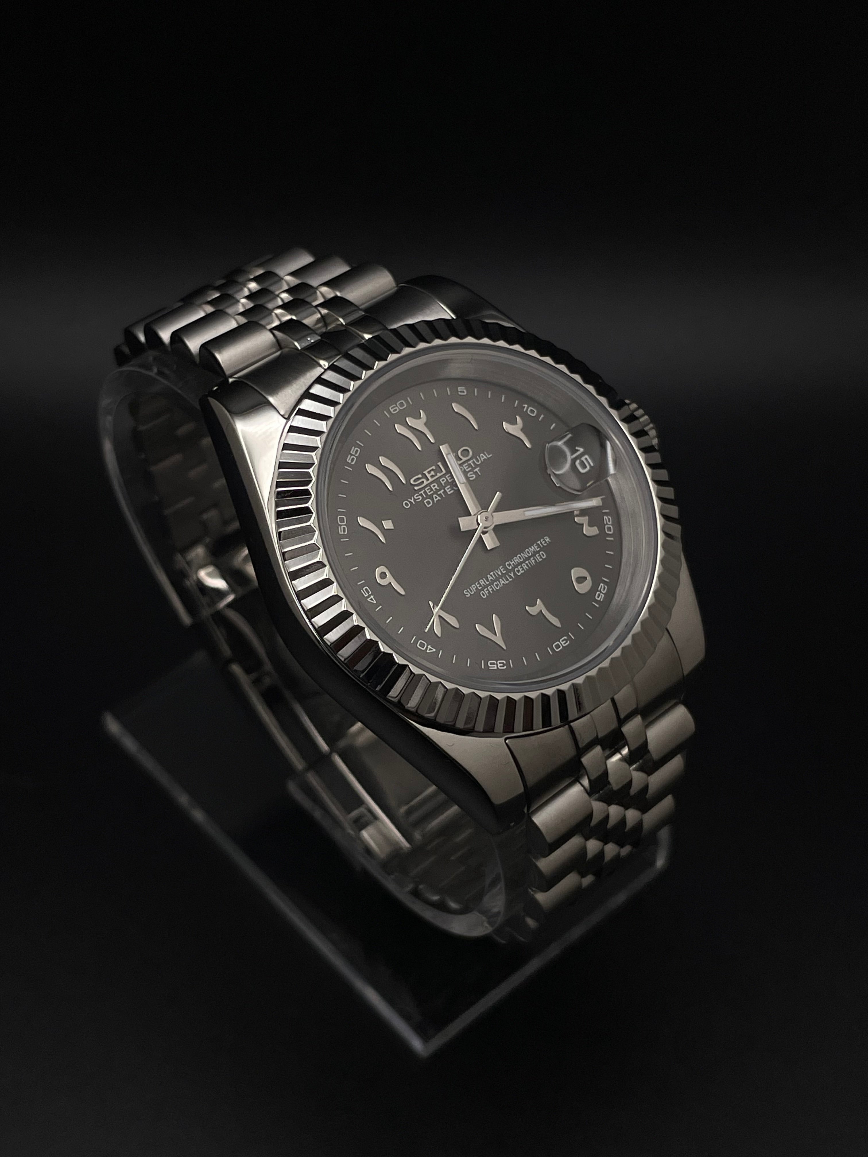 SEIKOJUST DARK GREY ARABIC