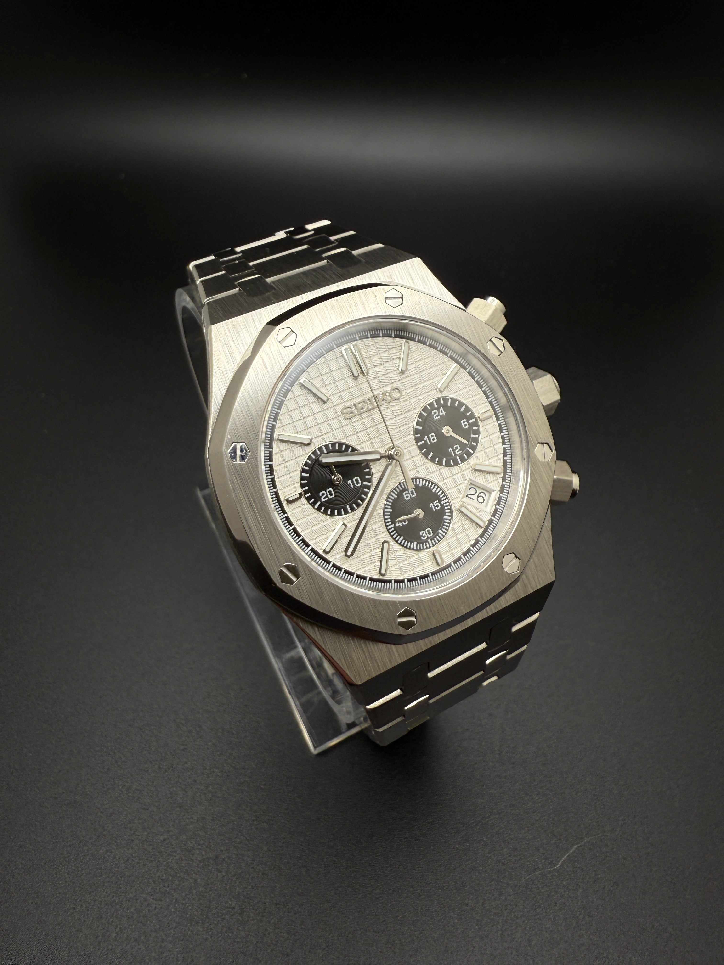 SEIKOAK WHITE CHRONO