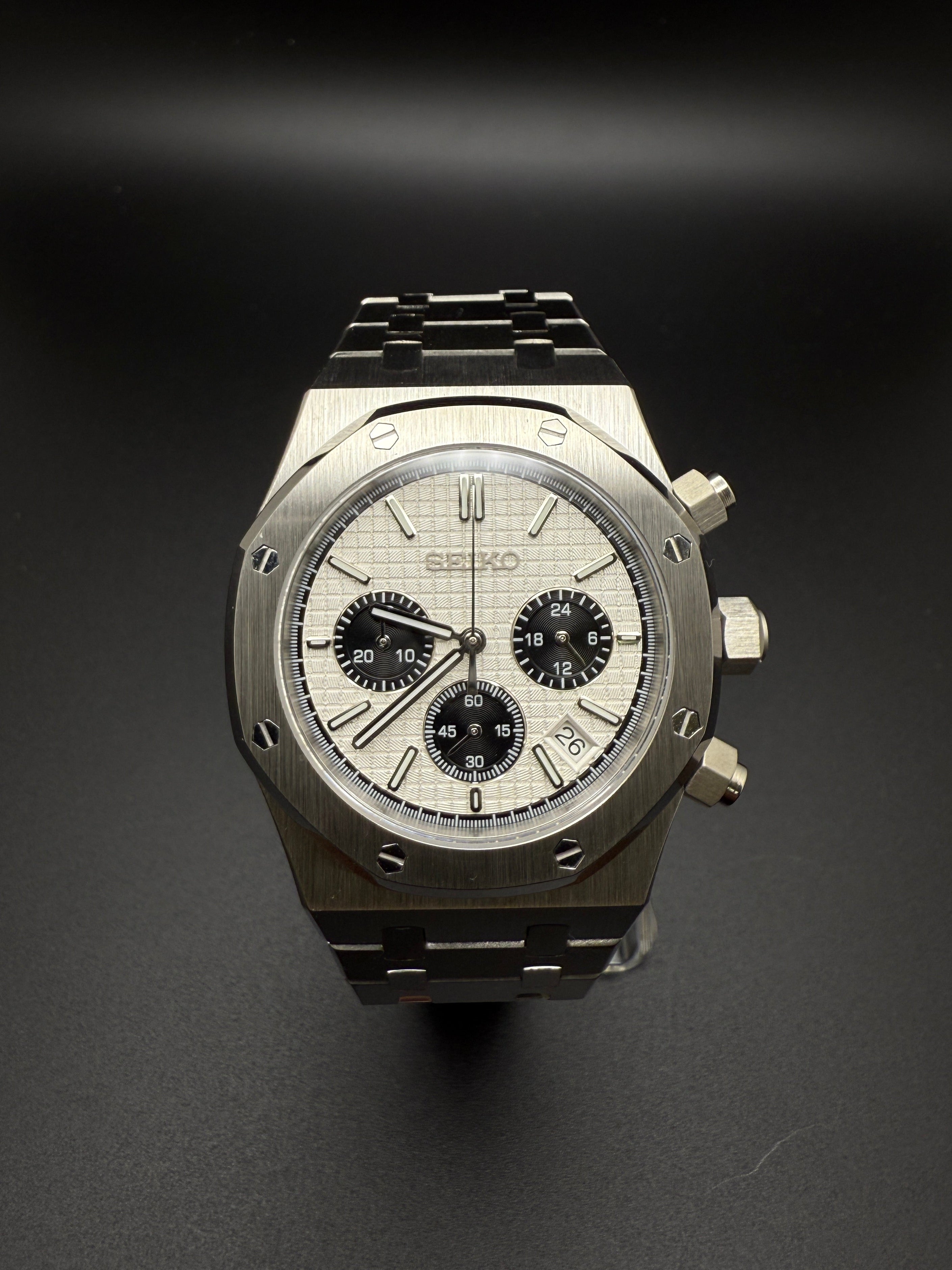 SEIKOAK WHITE CHRONO