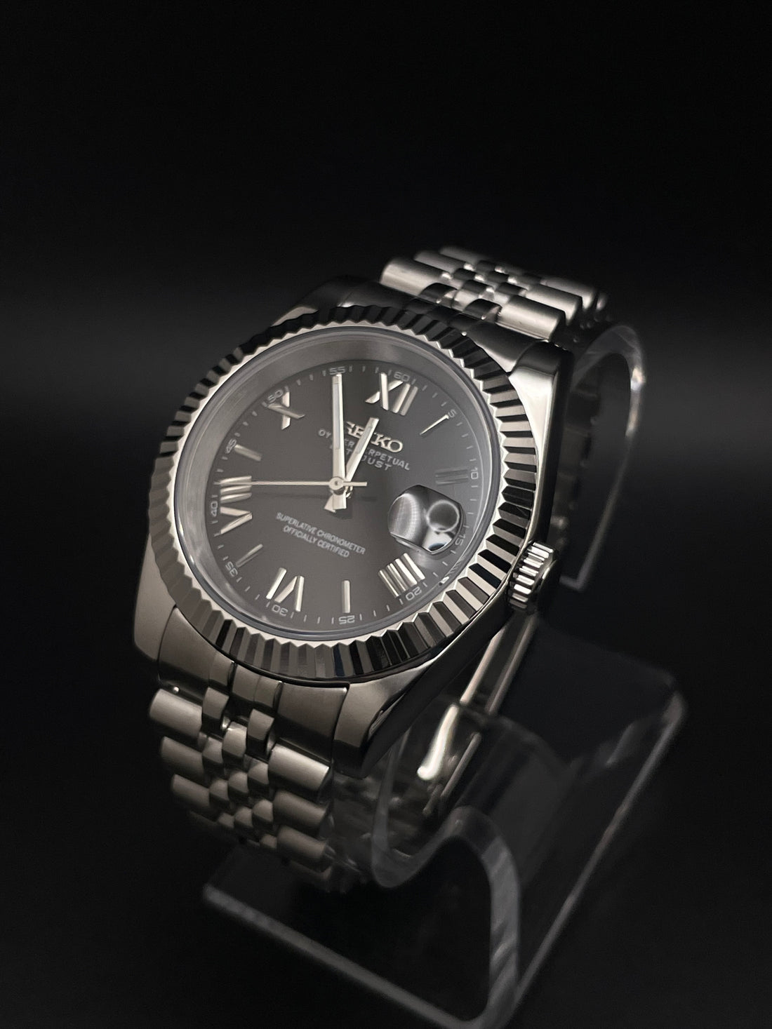 SEIKOJUST BLACK ROMAN