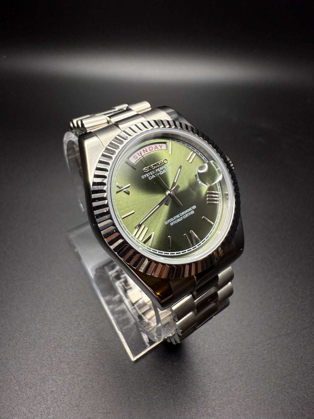 DAY-DATE MOD - OLIVE ROMAN