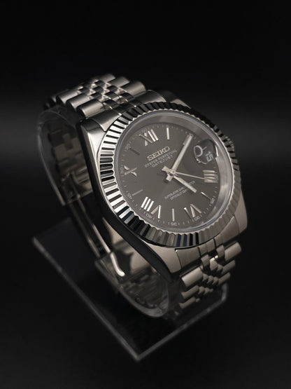 SEIKOJUST DARK GREY ROMAN