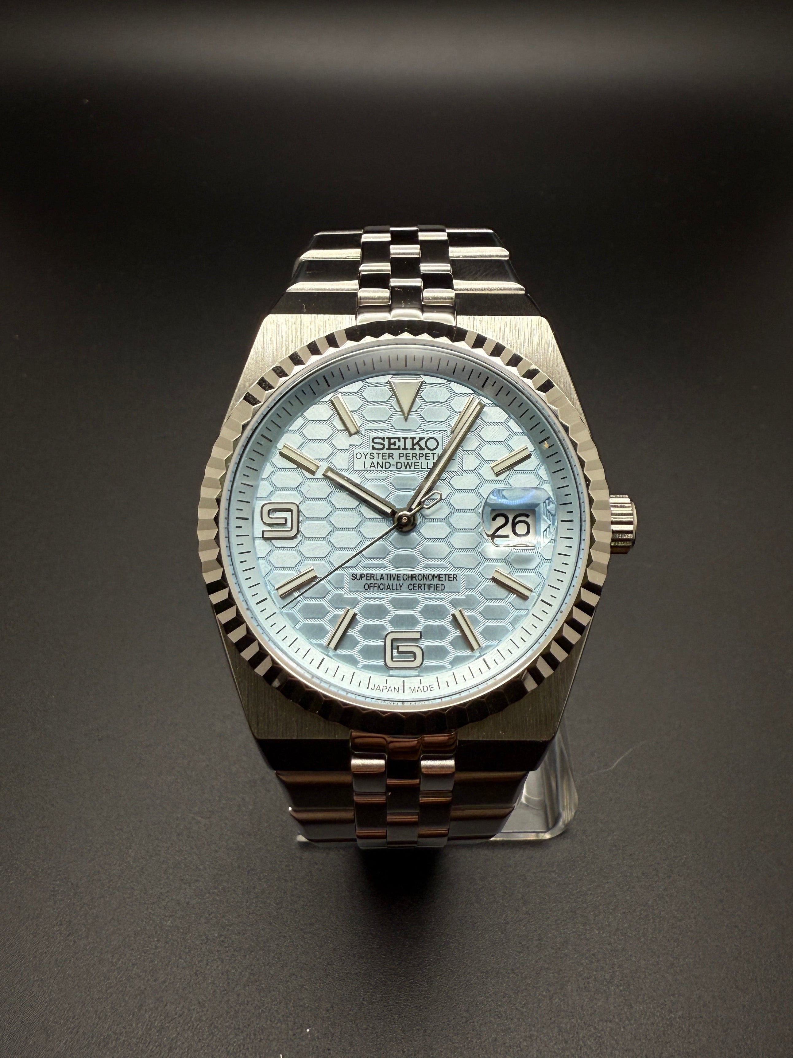 SEIKO LAND DWELLER ICE BLUE