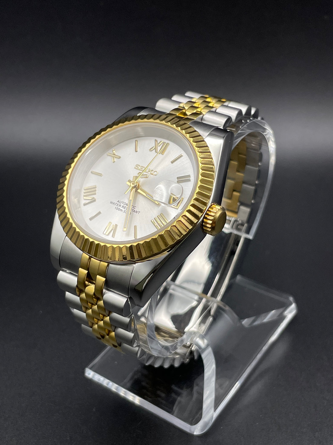 SEIKOJUST GOLD TWO TONE SILVER STICK